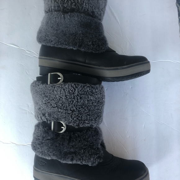 Ugg Boots 6 - Picture 7 of 8